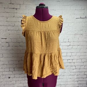 American Eagle Outfitters size XS tiered sleeveless blouse